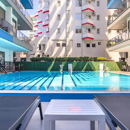 Seafront 1 Bedroom - Sea View Balcony - New Building Daire Alanya