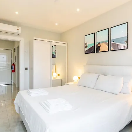 Seafront 1 Bedroom - Sea View Balcony - New Building Apartamento *