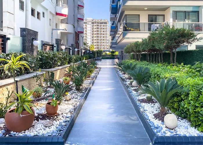 Seafront 1 Bedroom - Sea View Balcony - New Building Алания